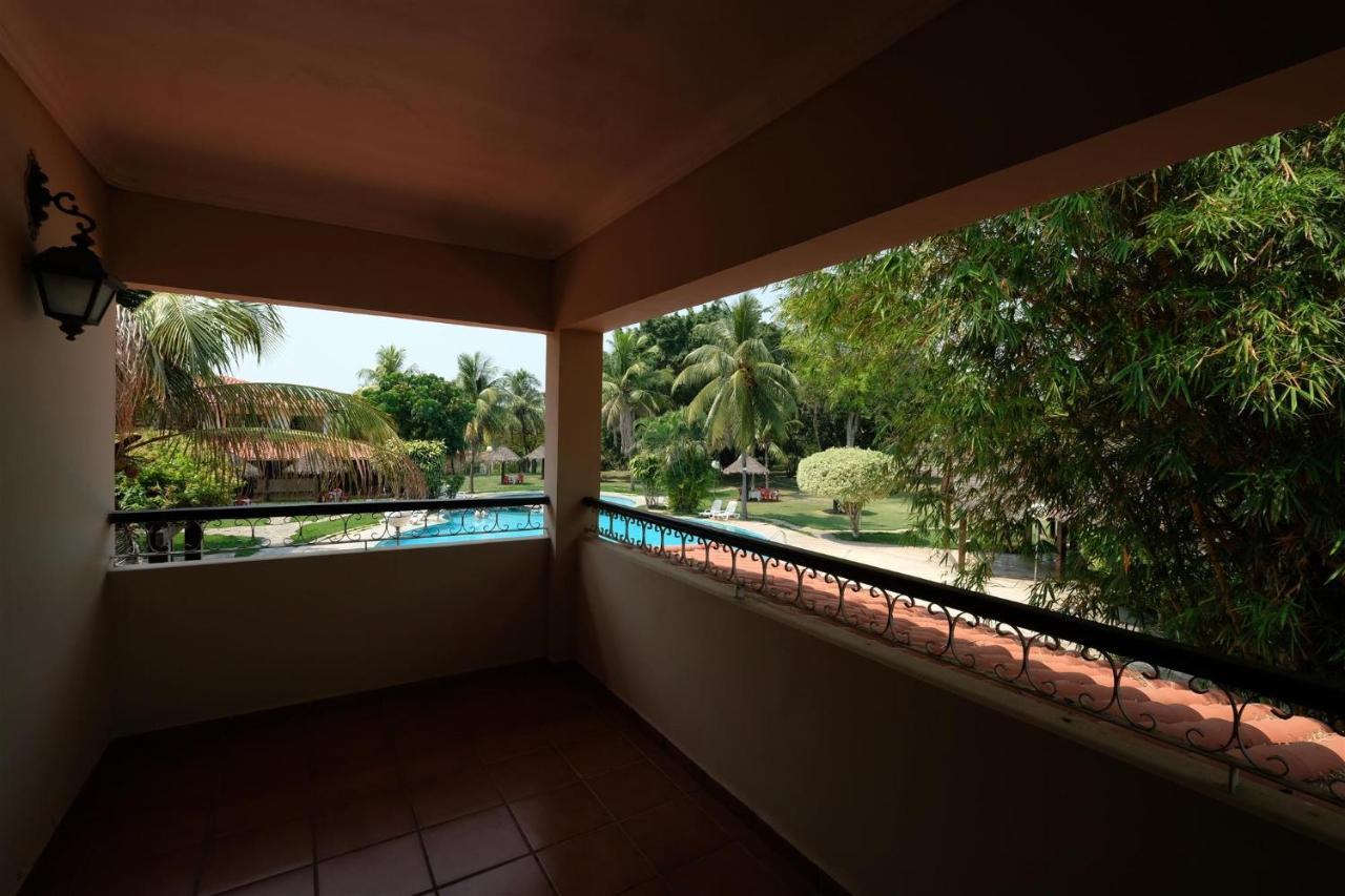 Puerto Quijarro  El Pantanal Hotel & Resort מראה חיצוני תמונה