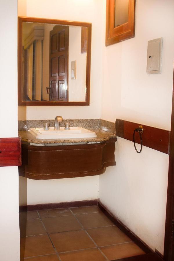Puerto Quijarro  El Pantanal Hotel & Resort מראה חיצוני תמונה