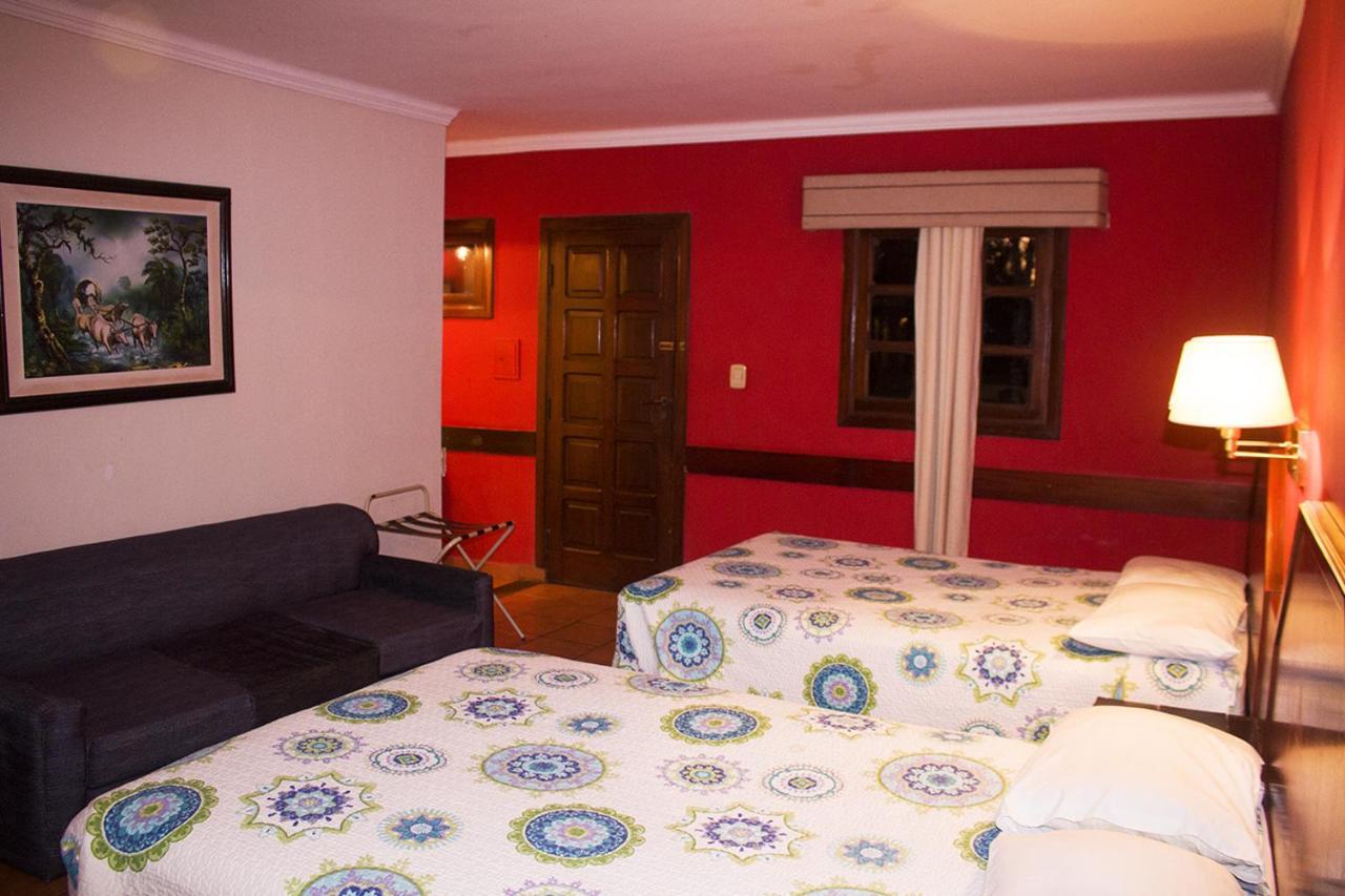 Puerto Quijarro  El Pantanal Hotel & Resort מראה חיצוני תמונה