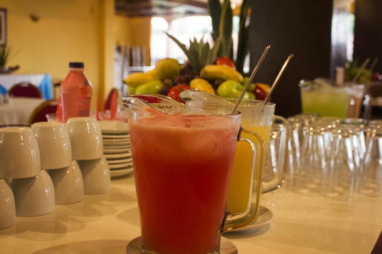 Puerto Quijarro  El Pantanal Hotel & Resort מראה חיצוני תמונה